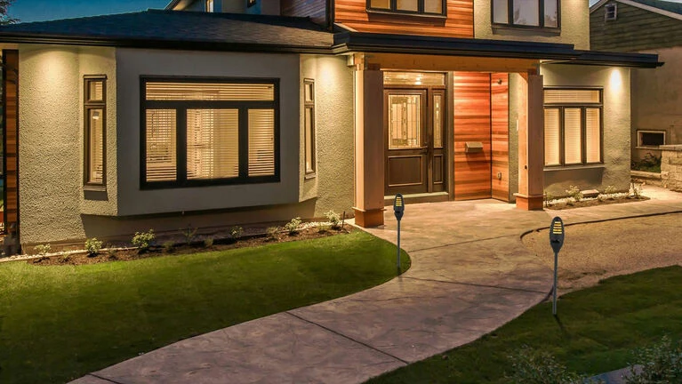 Sharper Image Firelight Lantern Wireless Speaker - Image 4